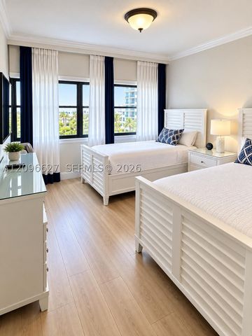 5225 Collins Ave 614, Miami Beach, FL 33140