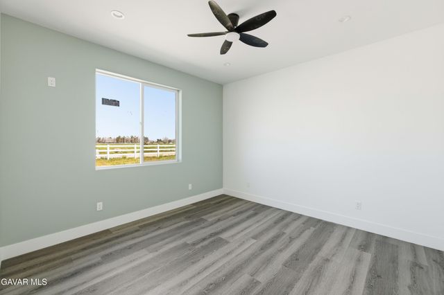 7636 W Avenue A4, Lancaster, CA 93536