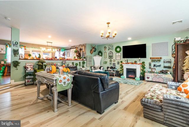 34 SOUTH SIDE DRIVE, Newville, PA 17241