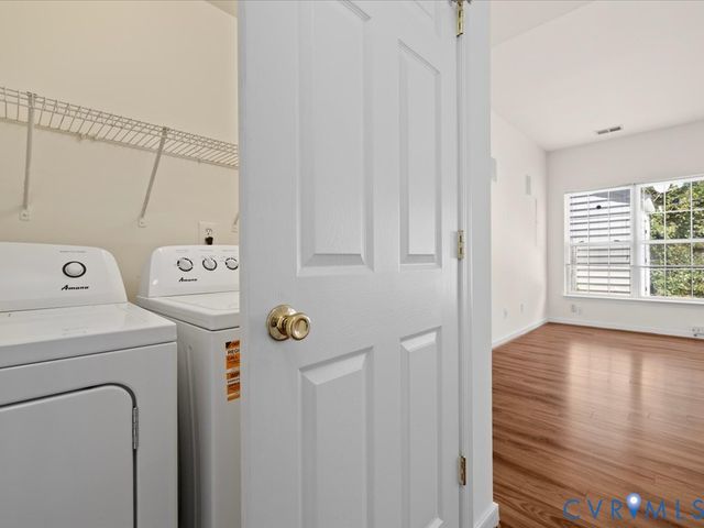 1107 Magnolia Pointe Blvd, Glen Allen, VA 23059