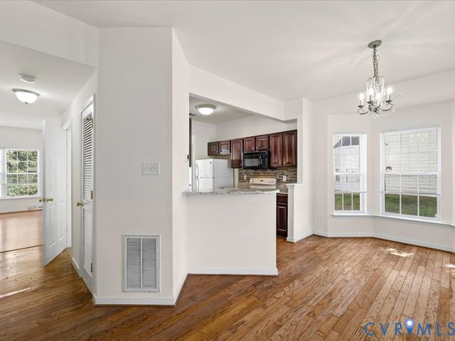 1107 Magnolia Pointe Blvd, Glen Allen, VA 23059