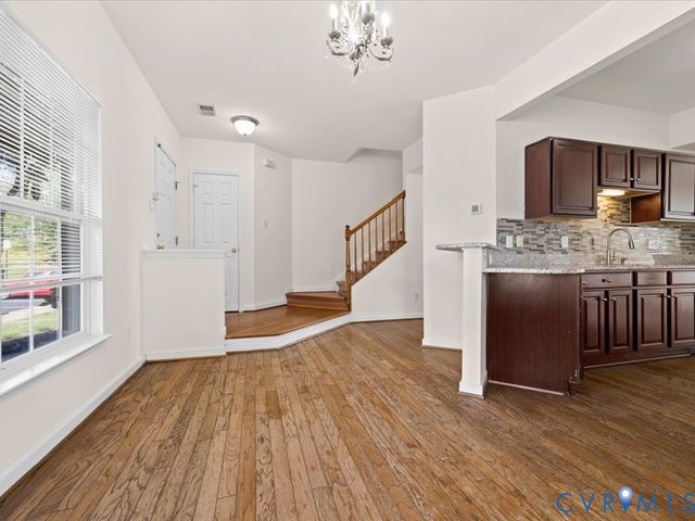 1107 Magnolia Pointe Blvd, Glen Allen, VA 23059