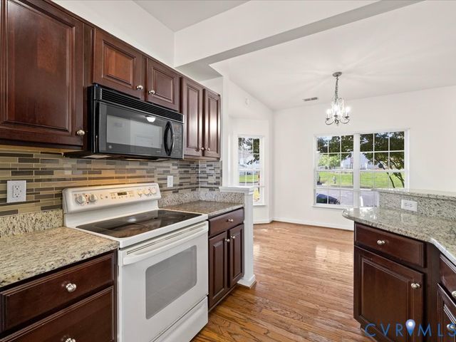 1107 Magnolia Pointe Blvd, Glen Allen, VA 23059