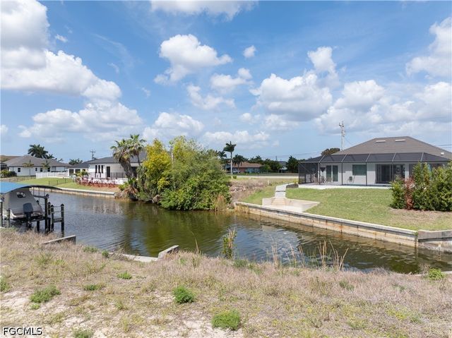 2581 SW 28th TER, Cape Coral, FL 33914