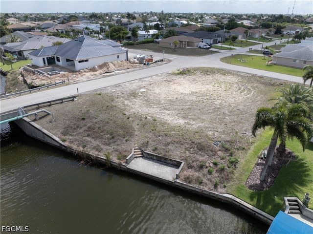 2581 SW 28th TER, Cape Coral, FL 33914