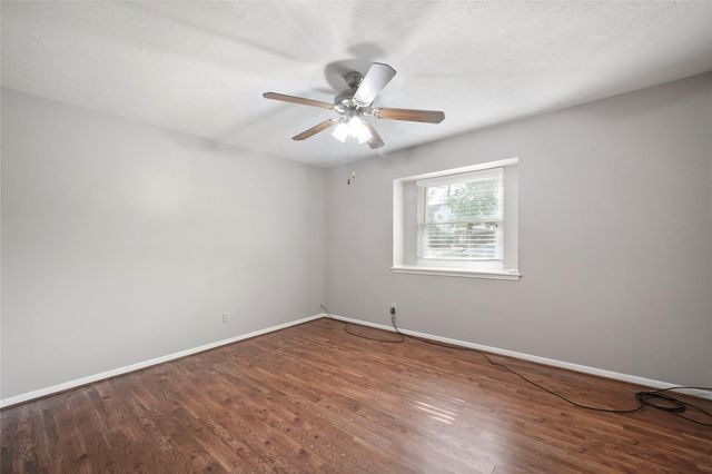 28914 Pine Hill Drive, Shenandoah, TX 77381