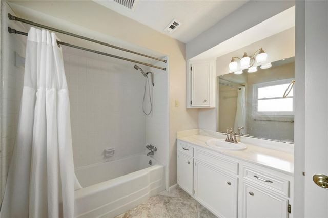 28914 Pine Hill Drive, Shenandoah, TX 77381