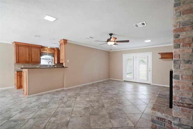 28914 Pine Hill Drive, Shenandoah, TX 77381