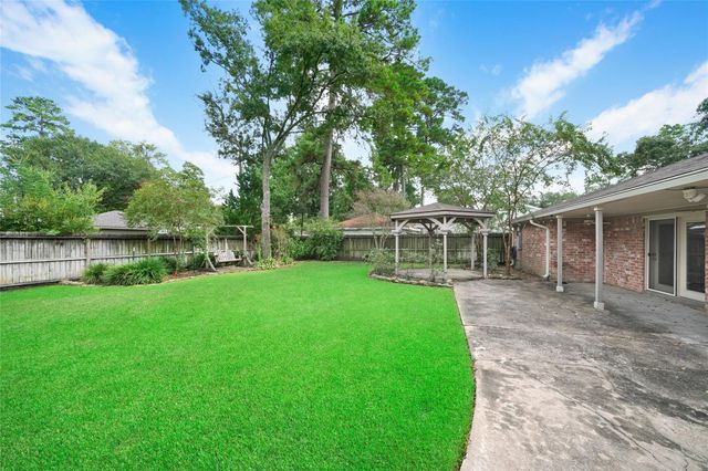 28914 Pine Hill Drive, Shenandoah, TX 77381