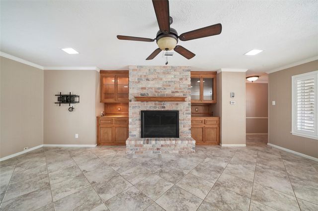 28914 Pine Hill Drive, Shenandoah, TX 77381