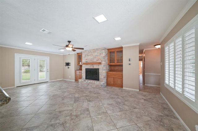28914 Pine Hill Drive, Shenandoah, TX 77381