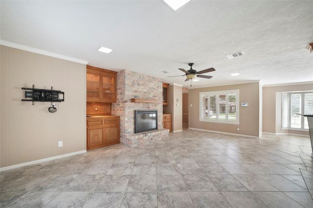 28914 Pine Hill Drive, Shenandoah, TX 77381