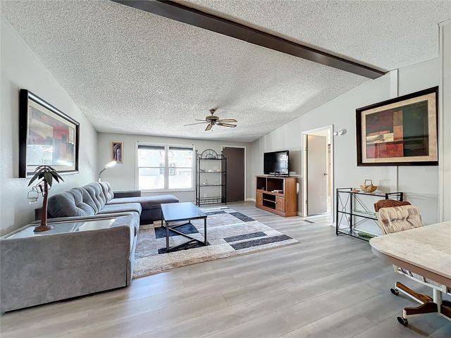 13426 PALM DRIVE, Astatula, FL 34705