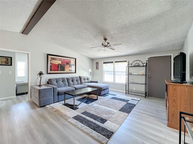 13426 PALM DRIVE, Astatula, FL 34705