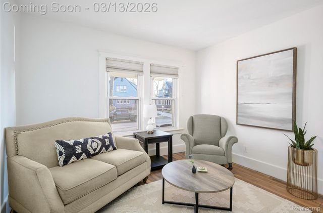 726 W Breckenridge Street, Ferndale, MI 48220