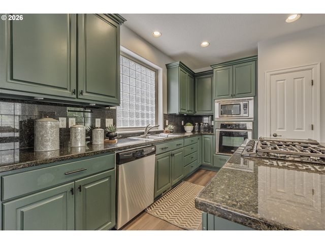 17333 Sw 136TH Ave, Portland, OR 97224