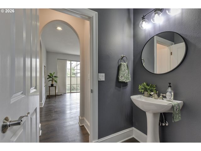 17333 Sw 136TH Ave, Portland, OR 97224