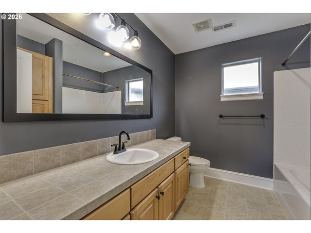 17333 Sw 136TH Ave, Portland, OR 97224