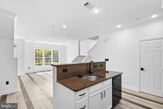 42261 TERRAZZO TER, Aldie, VA 20105