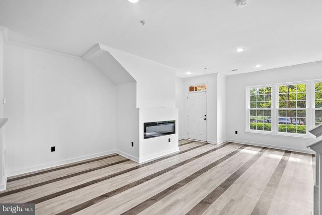 42261 TERRAZZO TER, Aldie, VA 20105