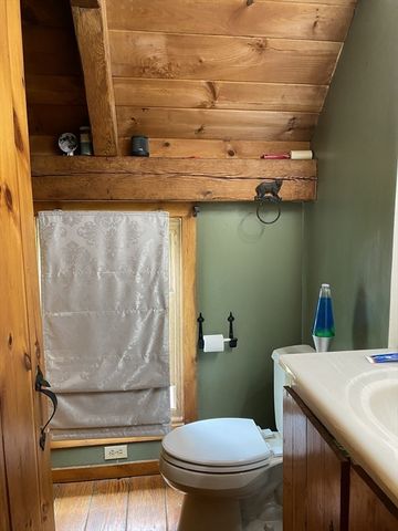 845 Town Farm Rd, Warren, MA 01083