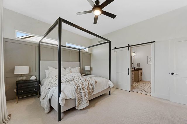 1327 W Footbridge St, Goddard, KS 67052