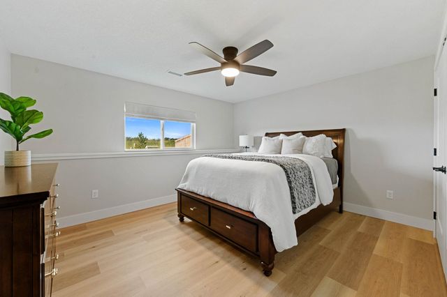 1327 W Footbridge St, Goddard, KS 67052