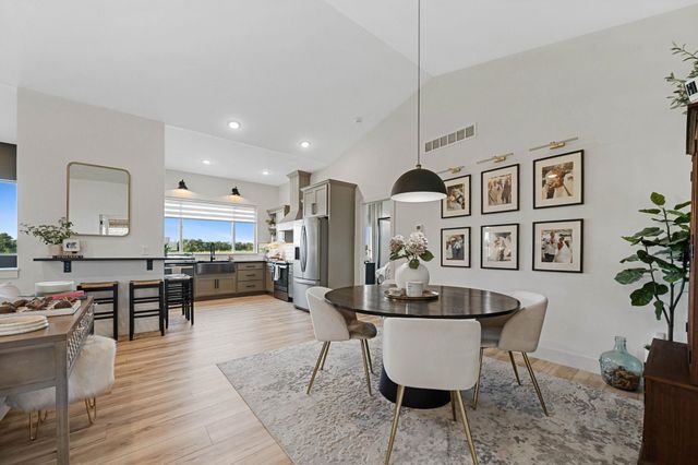 1327 W Footbridge St, Goddard, KS 67052