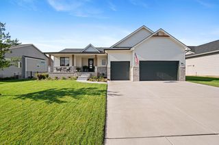 1327 W Footbridge St, Goddard, KS 67052