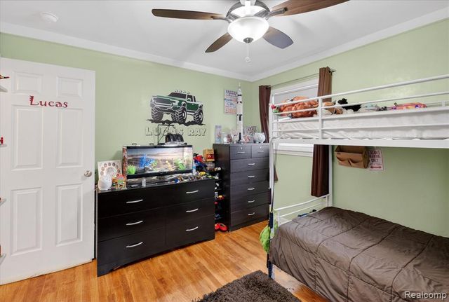 28901 Joan Street, Saint Clair Shores, MI 48081