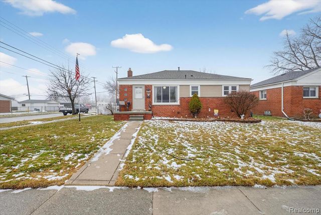 28901 Joan Street, Saint Clair Shores, MI 48081