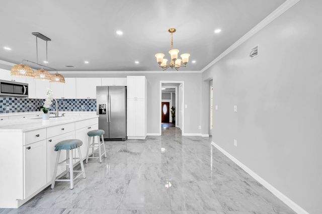 8120 S Lagoon Drive, Panama City Beach, FL 32408