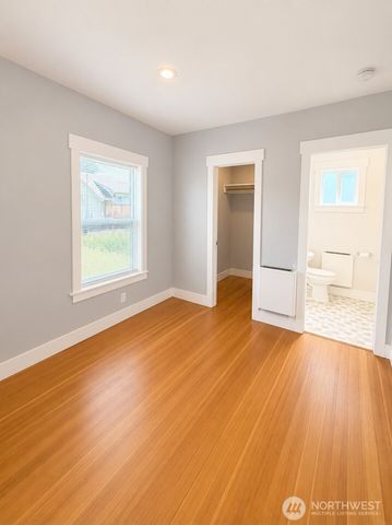 1117 S Grant Avenue, Tacoma, WA 98405