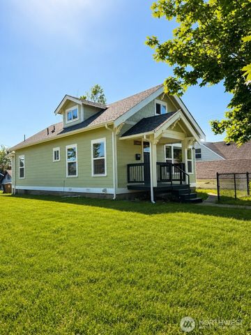 1117 S Grant Avenue, Tacoma, WA 98405