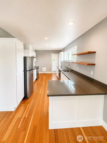 1117 S Grant Avenue, Tacoma, WA 98405