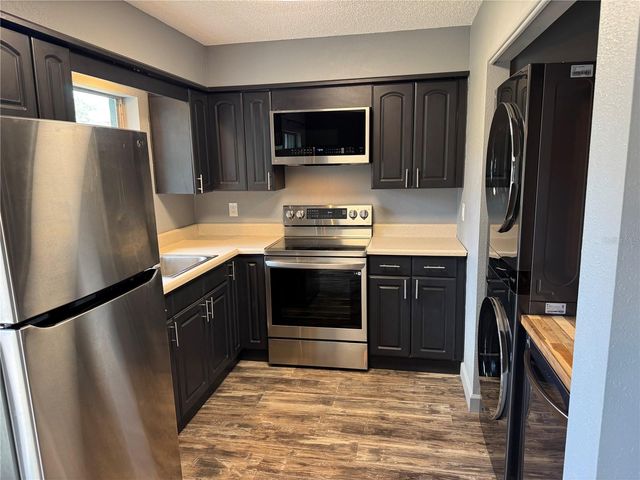 2218 SEABOARD AVENUE, Venice, FL 34293