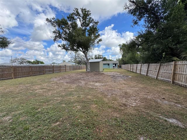 2218 SEABOARD AVENUE, Venice, FL 34293