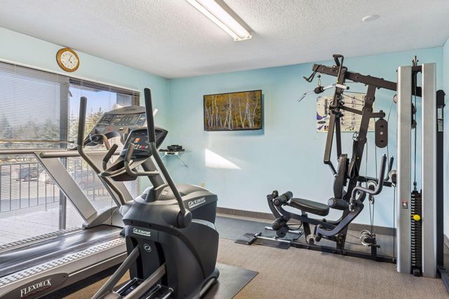 4120 Parklawn Avenue 119, Edina, MN 55435