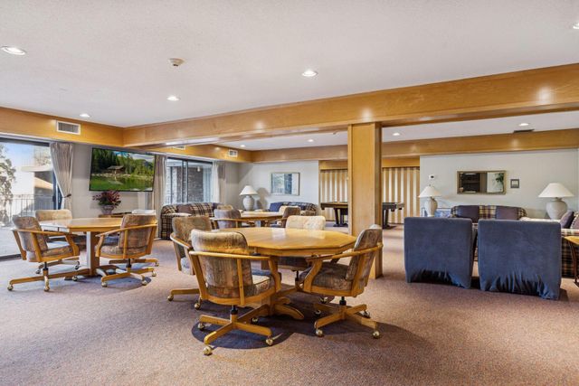 4120 Parklawn Avenue 119, Edina, MN 55435