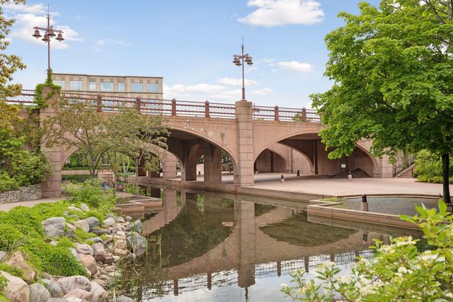 4120 Parklawn Avenue 119, Edina, MN 55435