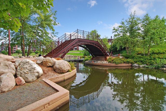 4120 Parklawn Avenue 119, Edina, MN 55435