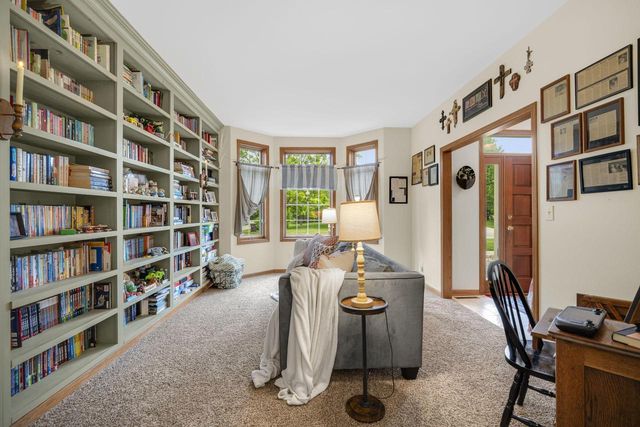 5429 Yale DRIVE, Franklin, WI 53132