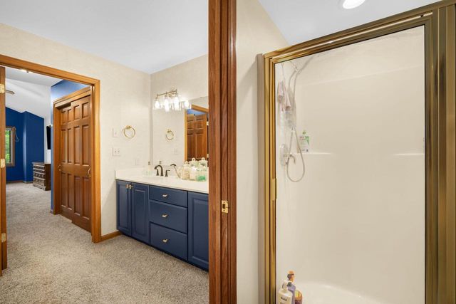 5429 Yale DRIVE, Franklin, WI 53132