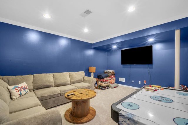 5429 Yale DRIVE, Franklin, WI 53132