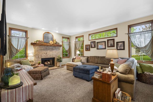 5429 Yale DRIVE, Franklin, WI 53132