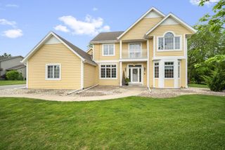 5429 Yale DRIVE, Franklin, WI 53132