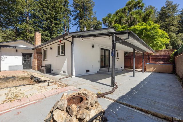 20095 River Blvd, Monte Rio, CA 95462