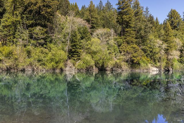 20095 River Blvd, Monte Rio, CA 95462