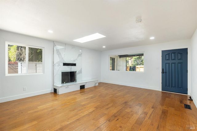 20095 River Blvd, Monte Rio, CA 95462