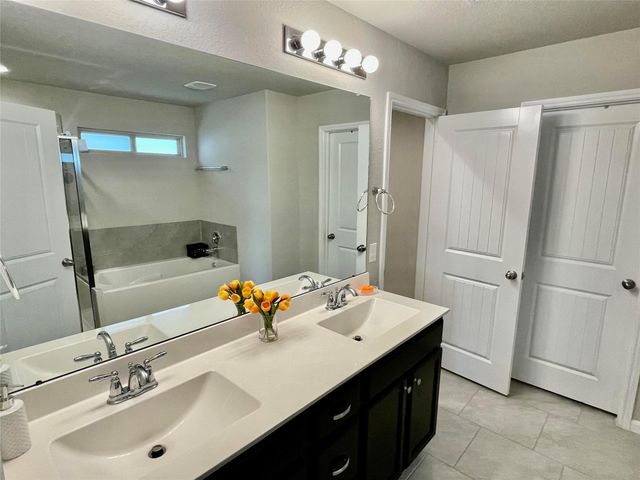 18326 Pin Oak Lake Drive, Richmond, TX 77407